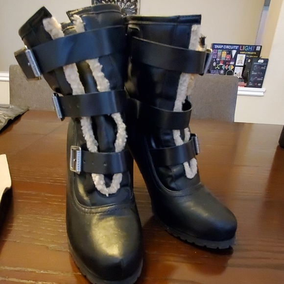 sherpa lined ankle boots